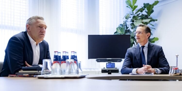 Coalition talks continue, most voters happy with plans so far