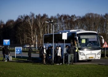 Keijzer blocks free bus plan to ease pressure on Ter Apel route