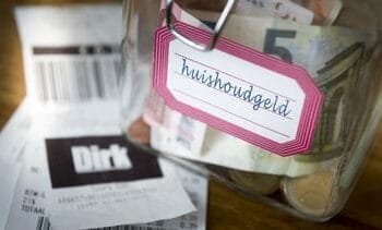 Hier gaven Nederlanders eind dit jaar geld aan uit (en dit bedrag)