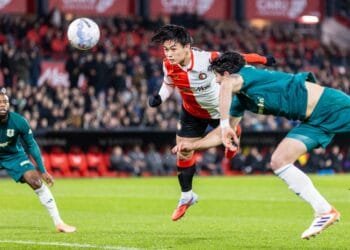 Ueda bags four goals as Feyenoord hit form ahead of Klassieker