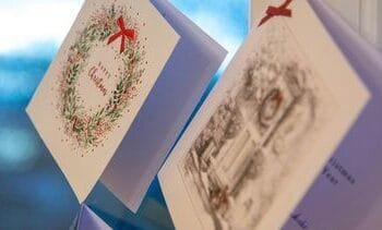 Kerstkaart of appje? Zo sturen de meesten een kerstgroet