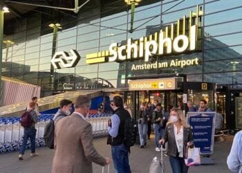 Schiphol airport hit by power failure, impact on flights unclear