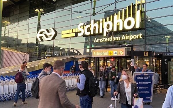 Schiphol airport hit by power failure, impact on flights unclear