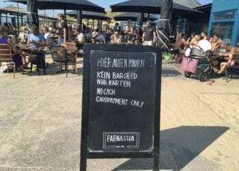 Cash is not king, say VVD and D66 in draft law amendment