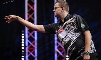 Darter Van Veen gaat kansloos onderuit in finale van WK darts