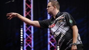 Darter Van Veen gaat kansloos onderuit in finale van WK darts