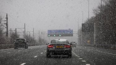 maandagochtend druk en glad op wegen