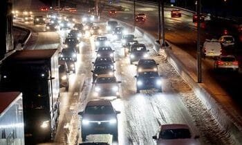 Hoe kun je veilig autorijden als het glad is?