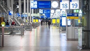 IT-storing voorbij, treinverkeer regio Amsterdam blijft ontregeld
