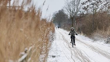 Vanaf vanavond code geel in noorden van het land om sneeuwval, elders ‘kletsnatte avondspits’