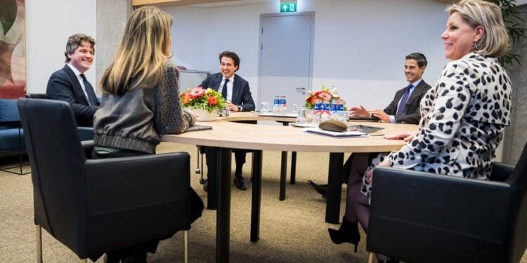 Coalition parties hope to swear in new Dutch government by March