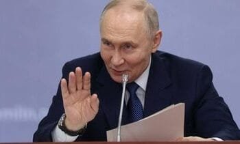 Poetin uitgenodigd voor vredesraad van Trump