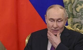 Poetin akkoord met tijdelijk staken van aanvallen op Kyiv