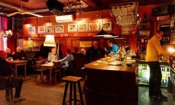 Sterft het Nederlandse café uit? Dit is de reden dat Nederland steeds minder kroegen telt