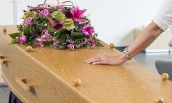 dit kost cremeren in Noord-Holland