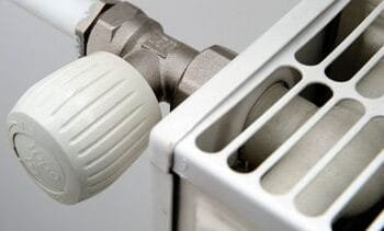 Huis verwarmen tijdens sneeuw kost wekelijks 80 euro: bespaar zo