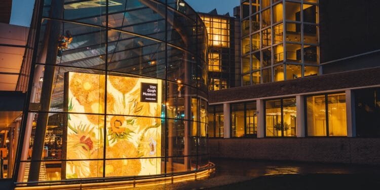 More people have a Museumkaart, and digital cards are popular