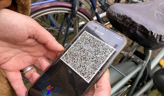 Doctor’s assistants on trial for selling fake coronavirus passes