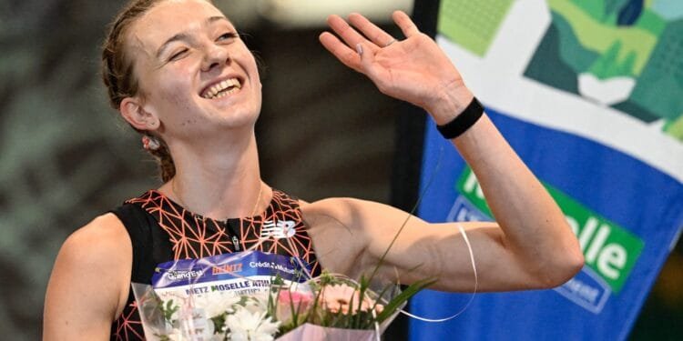 Femke Bol wins first 800 metre race and sets new Dutch record