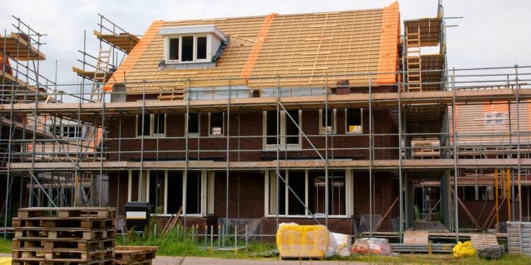 More houses built in Q4 but annual total is 30,000 off target