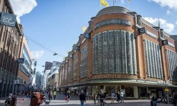 Bijenkorf en HEMA in centrum Den Haag ontruimd na gaslek