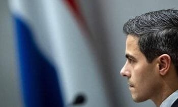 Premier Jetten roept op tot terughoudendheid na aanval op Iran