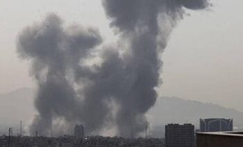 ruim 200 doden door aanvallen op Iran