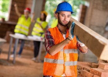 Postponing retirement age “will hit manual workers hardest”