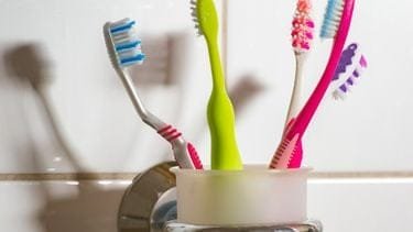 Zo vaak zou je eigenlijk je tandenborstel moeten vervangen