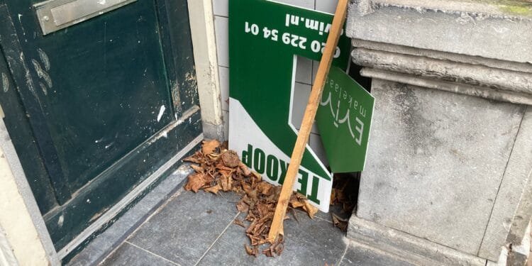 Landlords sell off more homes in 2025, first-time buyers benefit