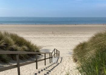 Fewer tourists visit Zeeland as more Dutch visitors stay away