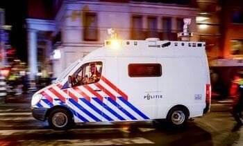 Gerichte aanslag op Joodse school in Amsterdam, schade beperkt