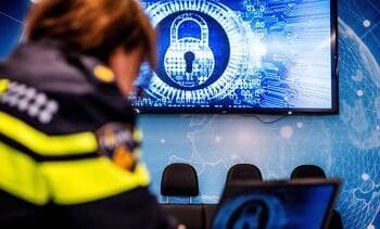 geheim inlichtingenteam politie overtreedt wet