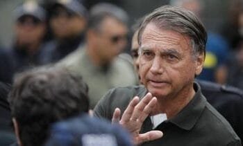 Bolsonaro mag rest van straf onder huisarrest uitzitten