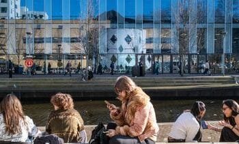 Deze oud-studenten krijgen een tegemoetkoming van 2000 euro