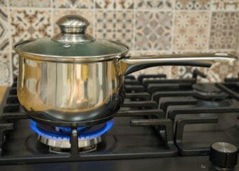 Dutch gas reserves reach 10 year low, EU says start refilling