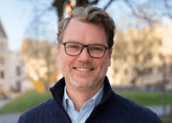 ‘Signalen dat ouders opbranden door eigen kind’