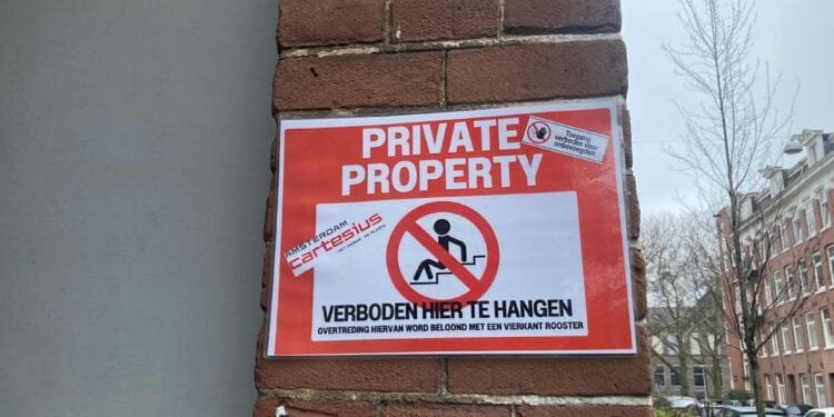 Dutch drop in World Happiness ranking, social media aid decline