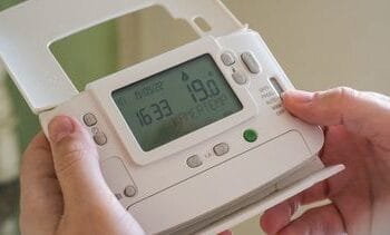 Na zoveel maanden merken huishoudens prijsstijgingen door de oorlog in het Midden-Oosten