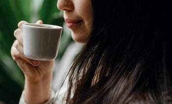 Zo veel kopjes koffie per dag goed voor mentale gezondheid