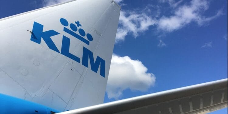 Finance minister says KLM boss pay boost is “inappropriate”