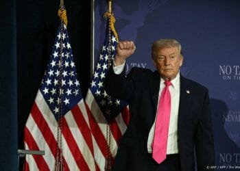 Trump blij met aankondiging Iran over openen Straat van Hormuz