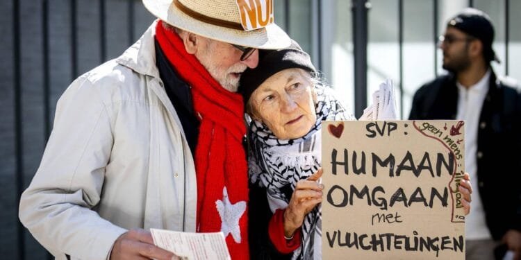 Ook asielnoodmaatregelenwet verworpen na tegenstem CDA en SGP