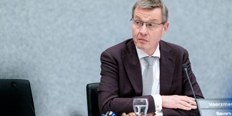 VVD MP Harry Bevers takes sick leave after leukaemia diagnosis