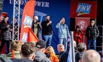 Havenmedewerkers staken vanwege kabinetsplannen, meldt FNV Havens