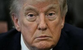 marine VS schiet op Iraans schip om doorbreken blokkade