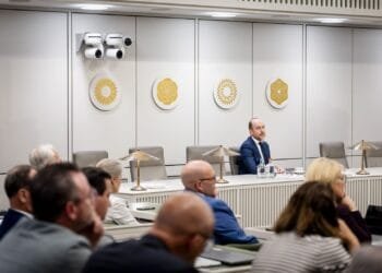 Senate rejects bill to criminalise living in NL without papers