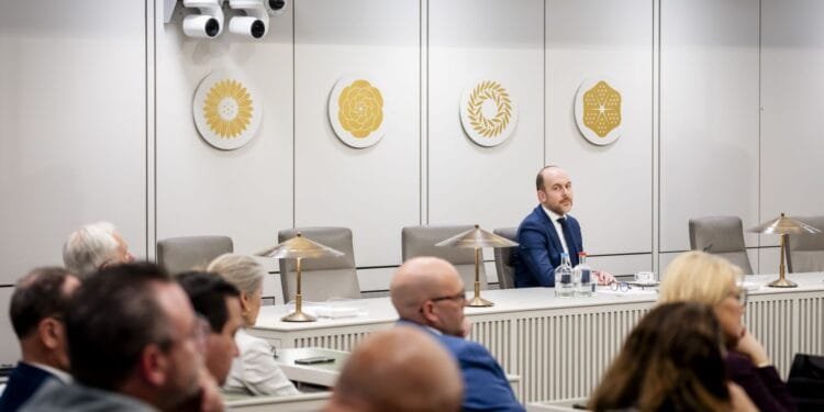 Senate rejects bill to criminalise living in NL without papers