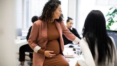 Bijna helft van zwangere vrouwen ervaart discriminatie op werk