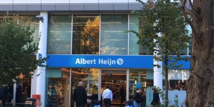 Albert Heijn to trial body cameras for security guards